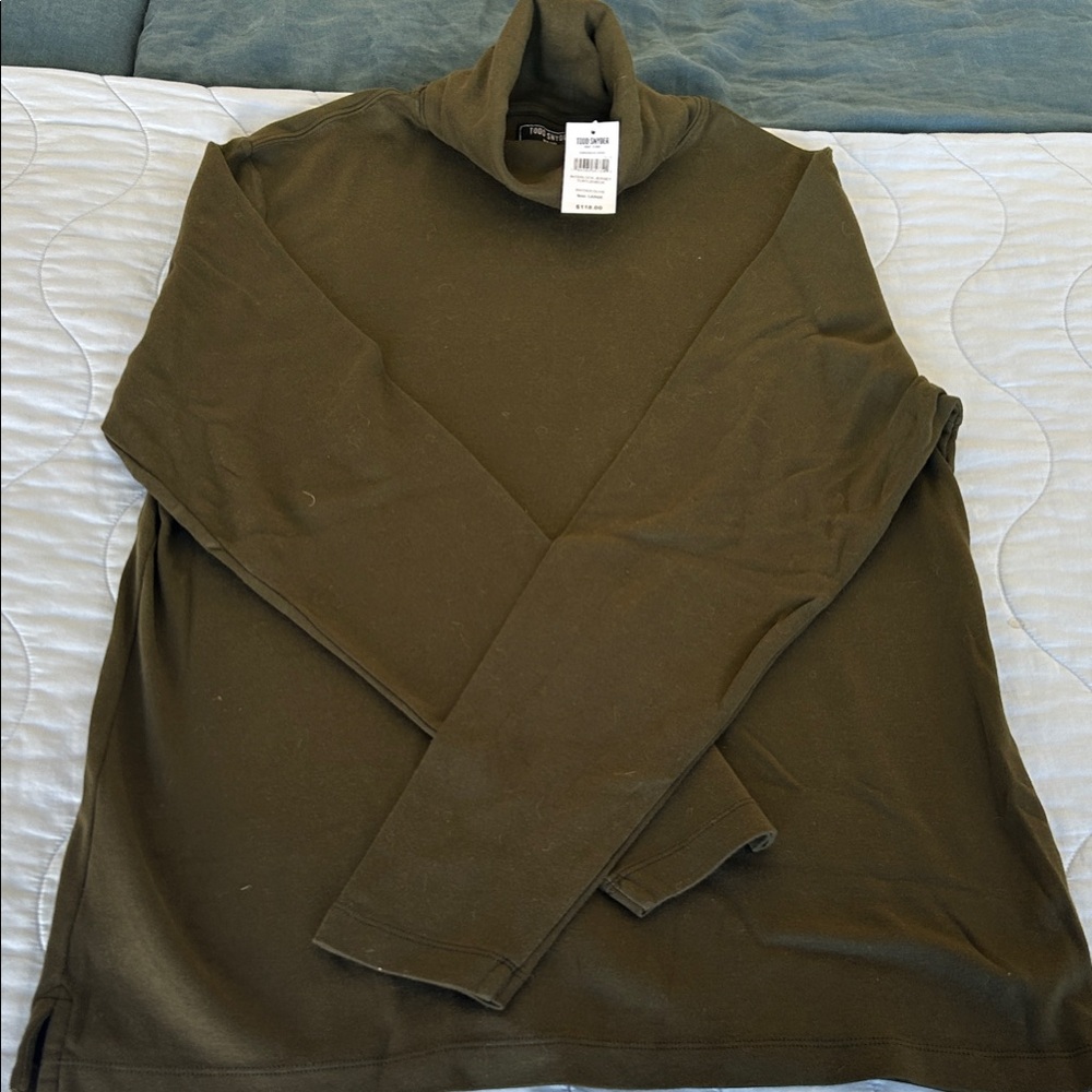 Todd Snyder Men's Olive Green Turtleneck Sweater